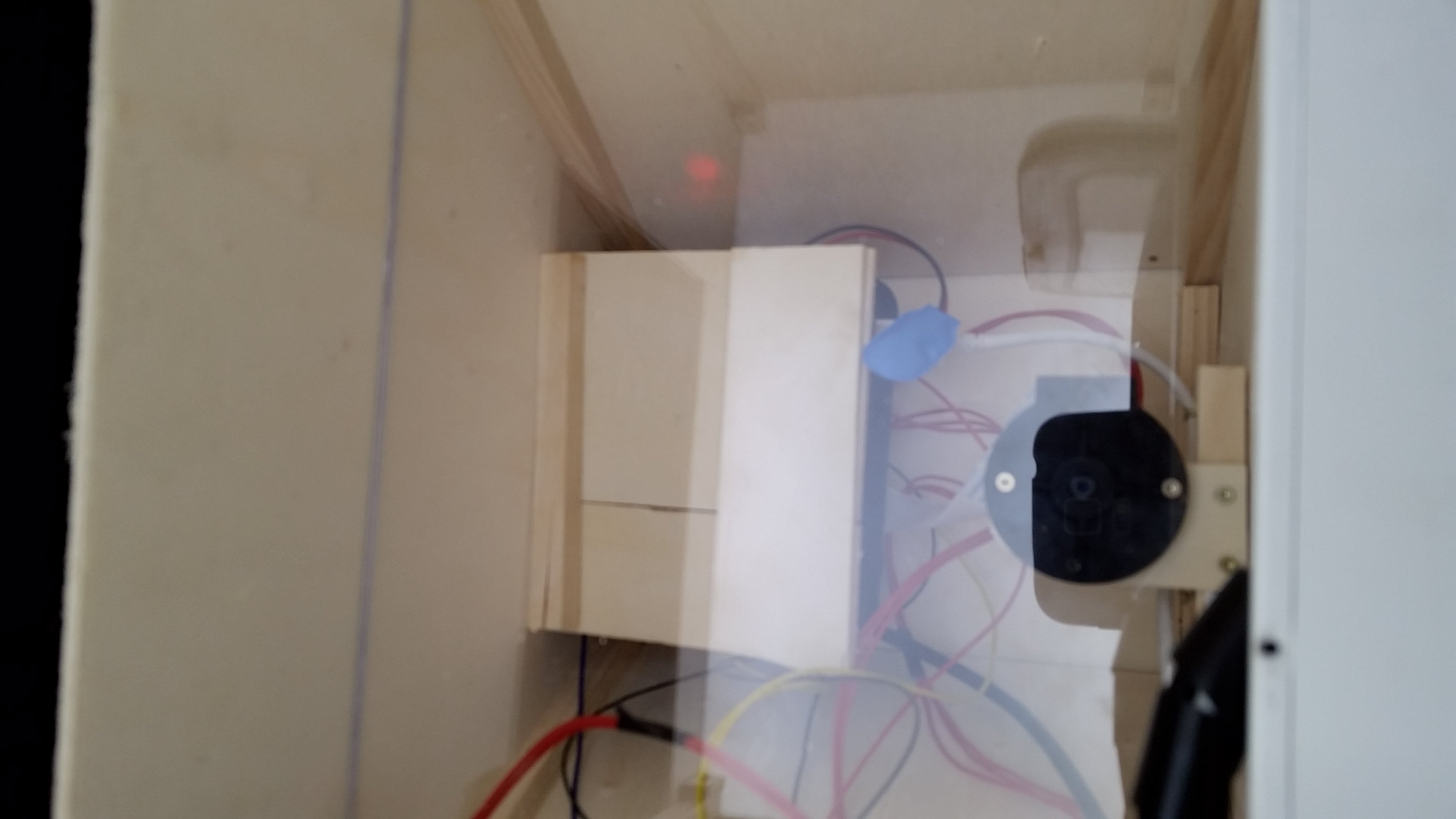 peek through, look to the right raspi cam